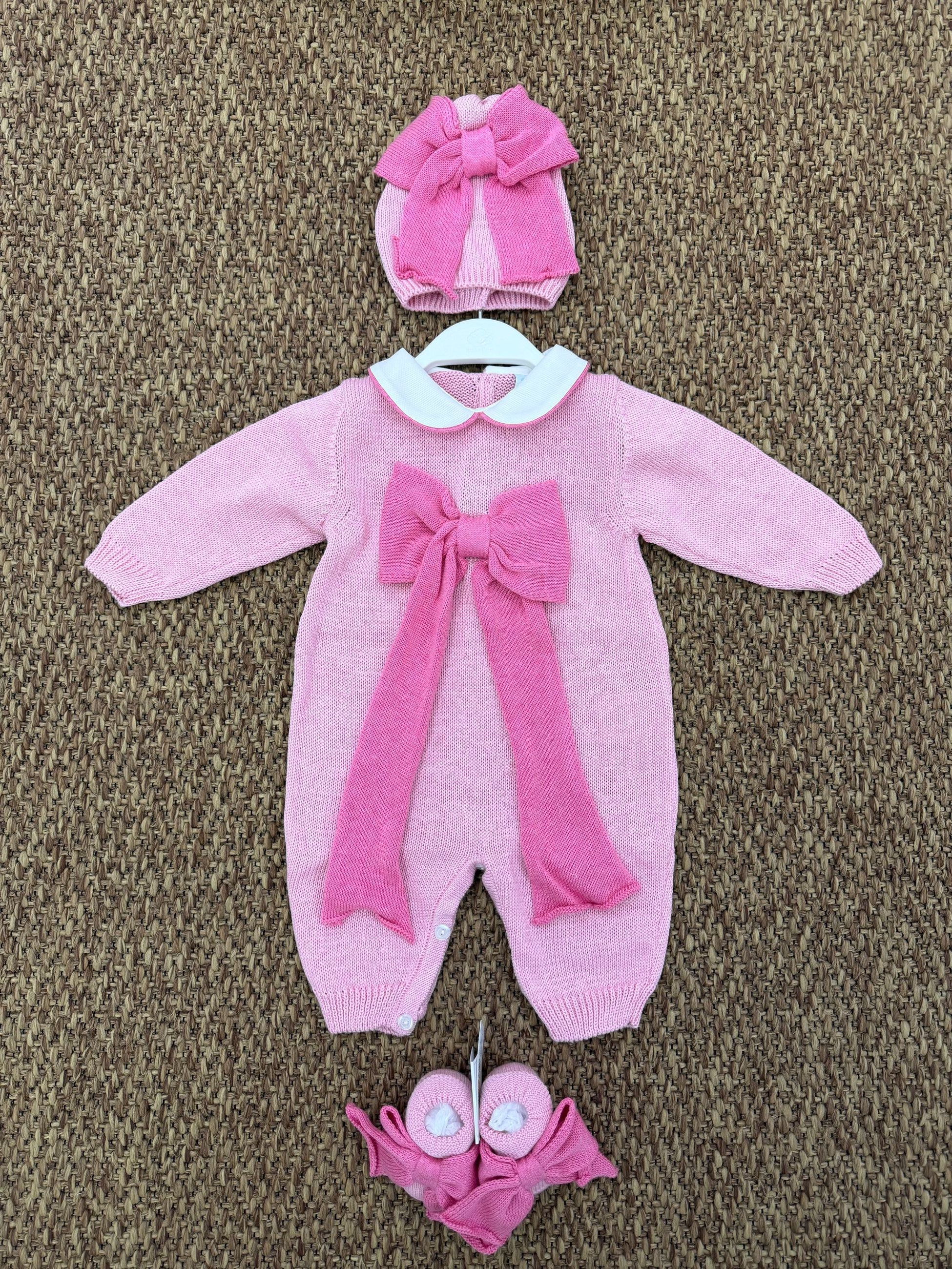 Tutina neonata fiocco con cappellino e babbucce Bebè di Almy