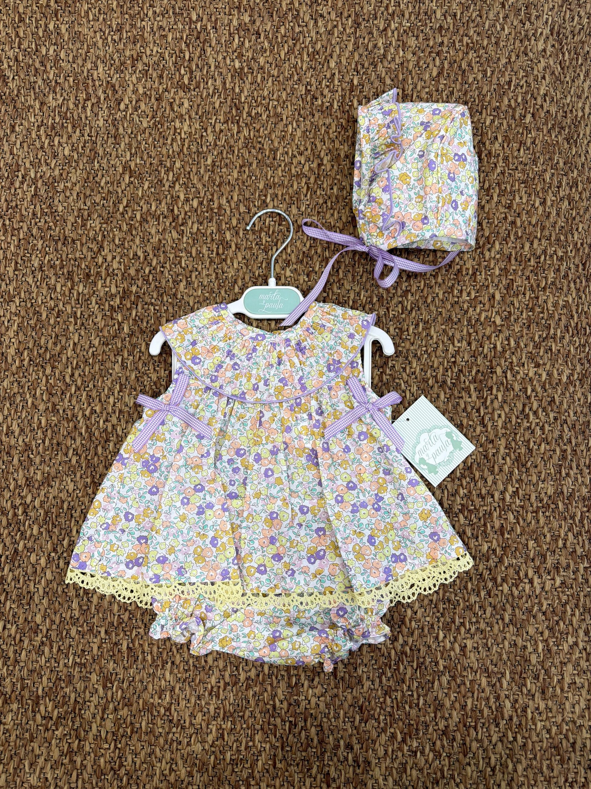 Completo bimba 2pz con cuffia a fiori Marta y Paula