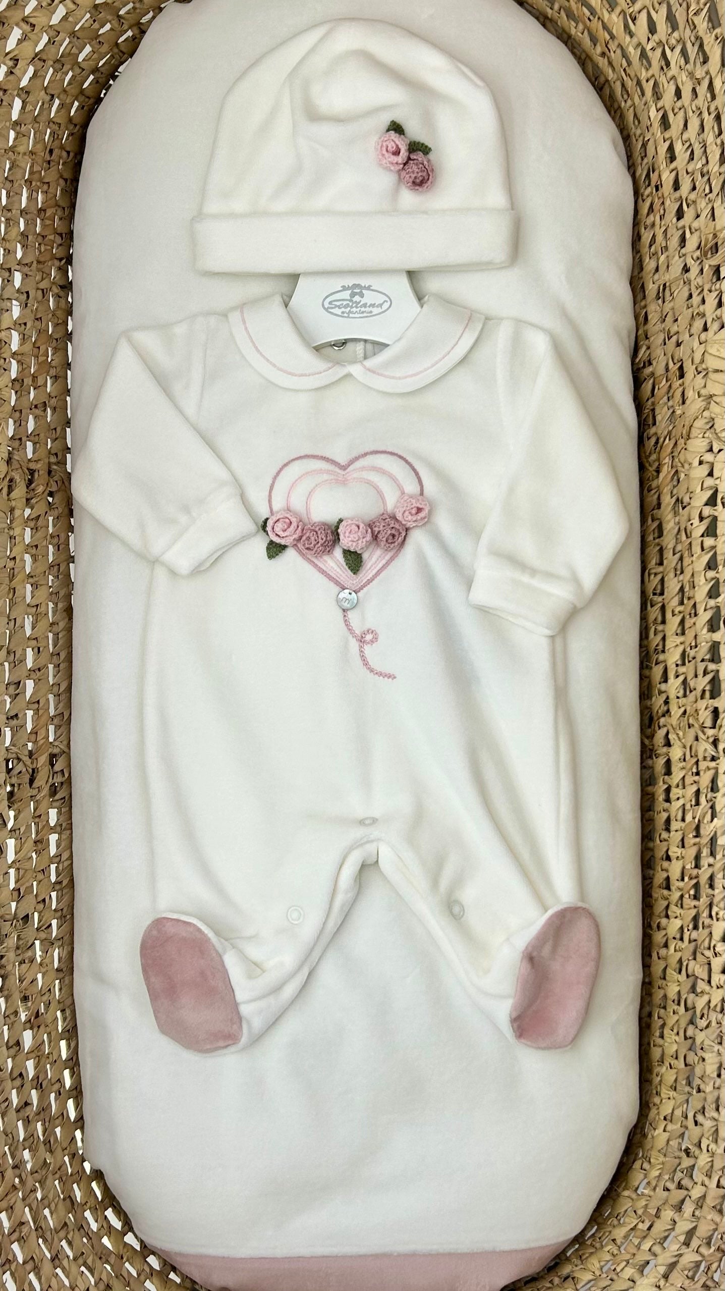 Tutina neonata mongolfiera a cuore con cappello Marlù