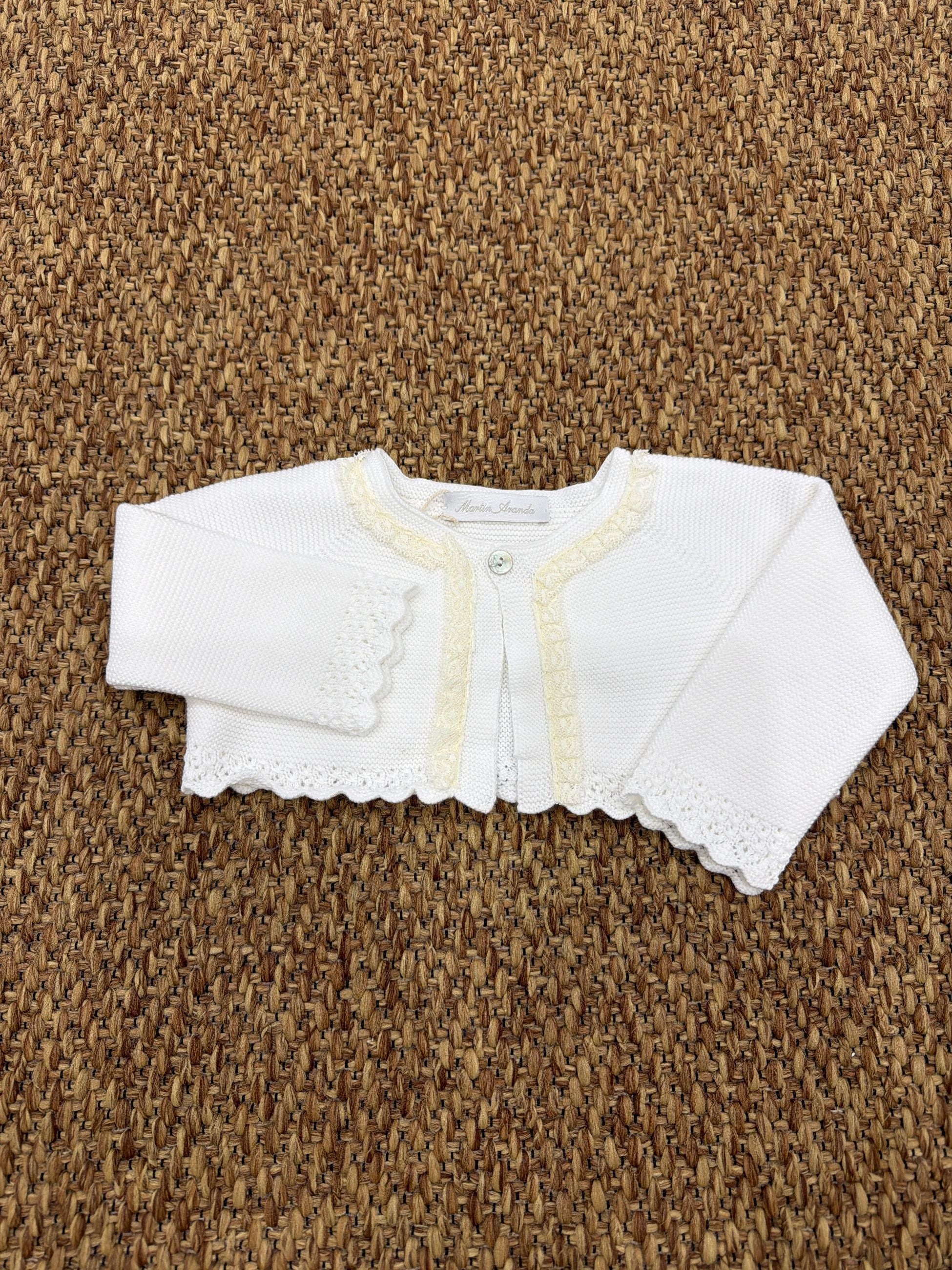 Giacchino neonata con bordo smerlato Martin Aranda