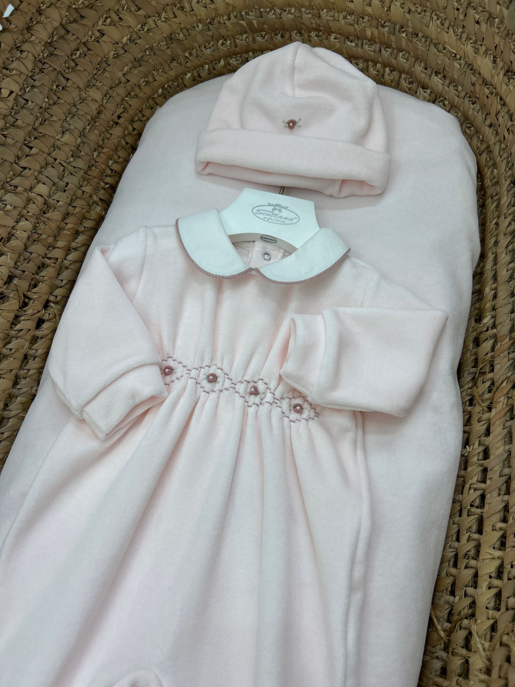 Tutina neonata ricamo con cappellino Barcellino