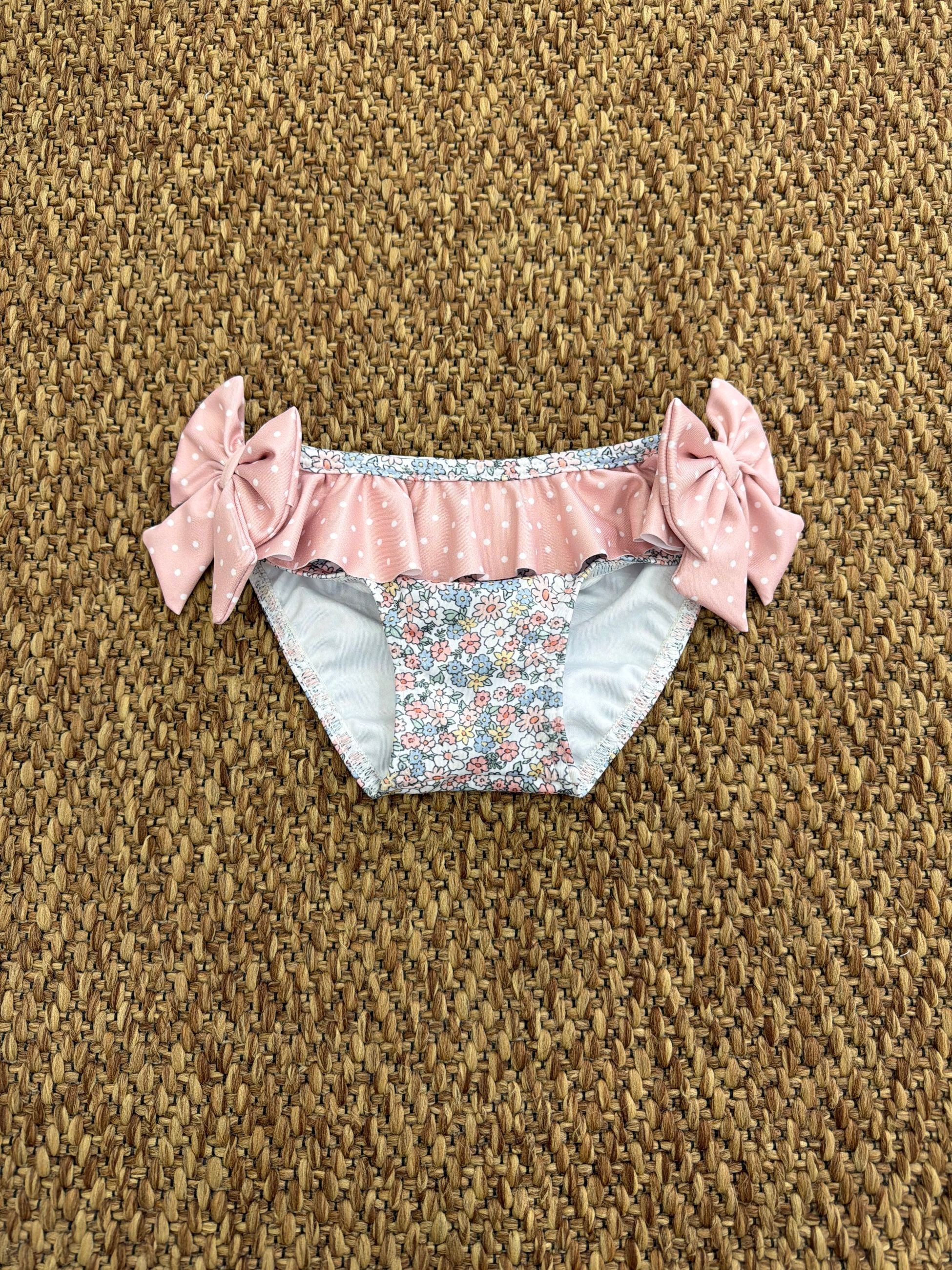 Costume bambina a fiori con fiocchi Sardon