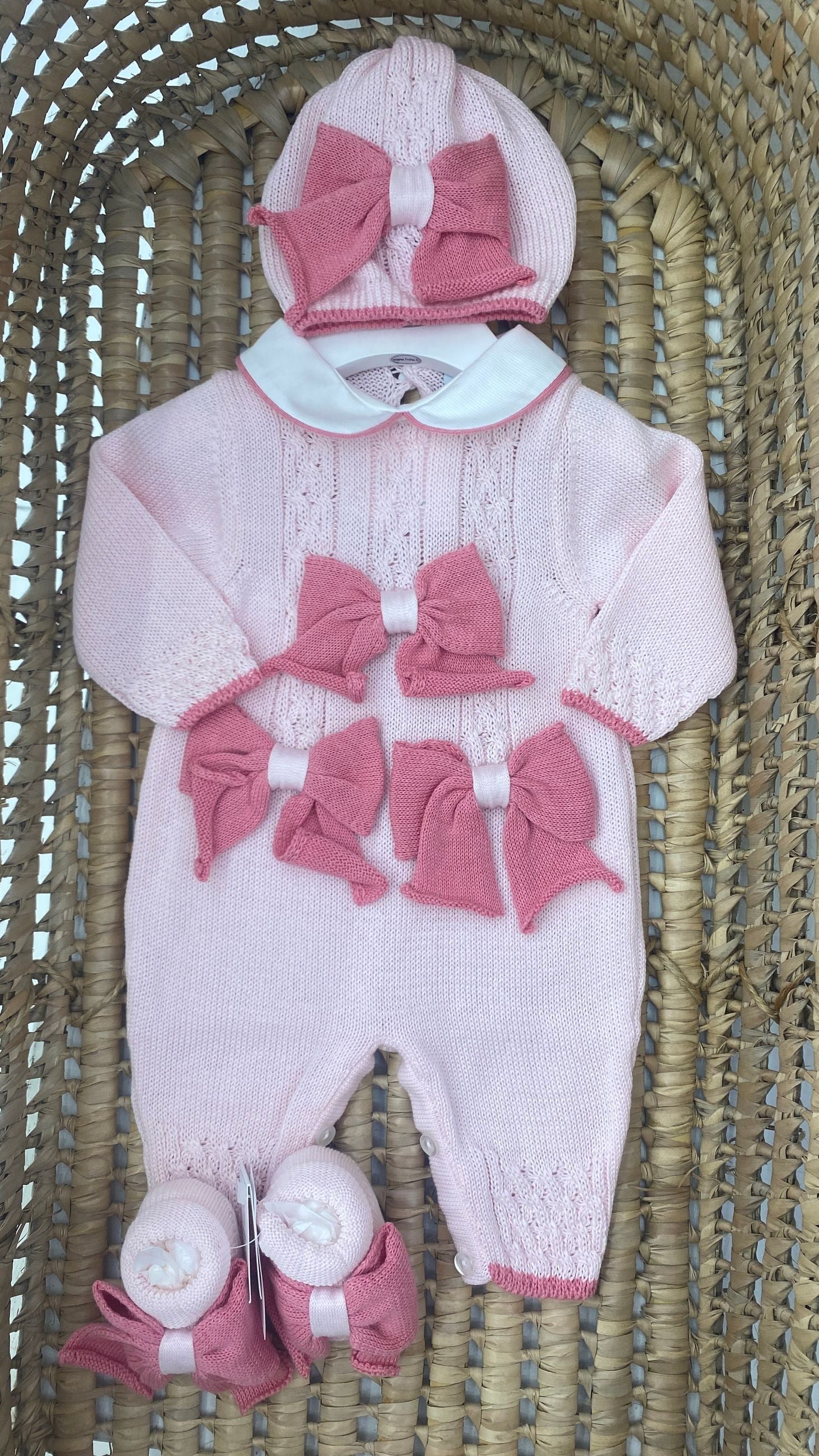 Tutina neonata in filo con fiocchetto Bebè di Almy