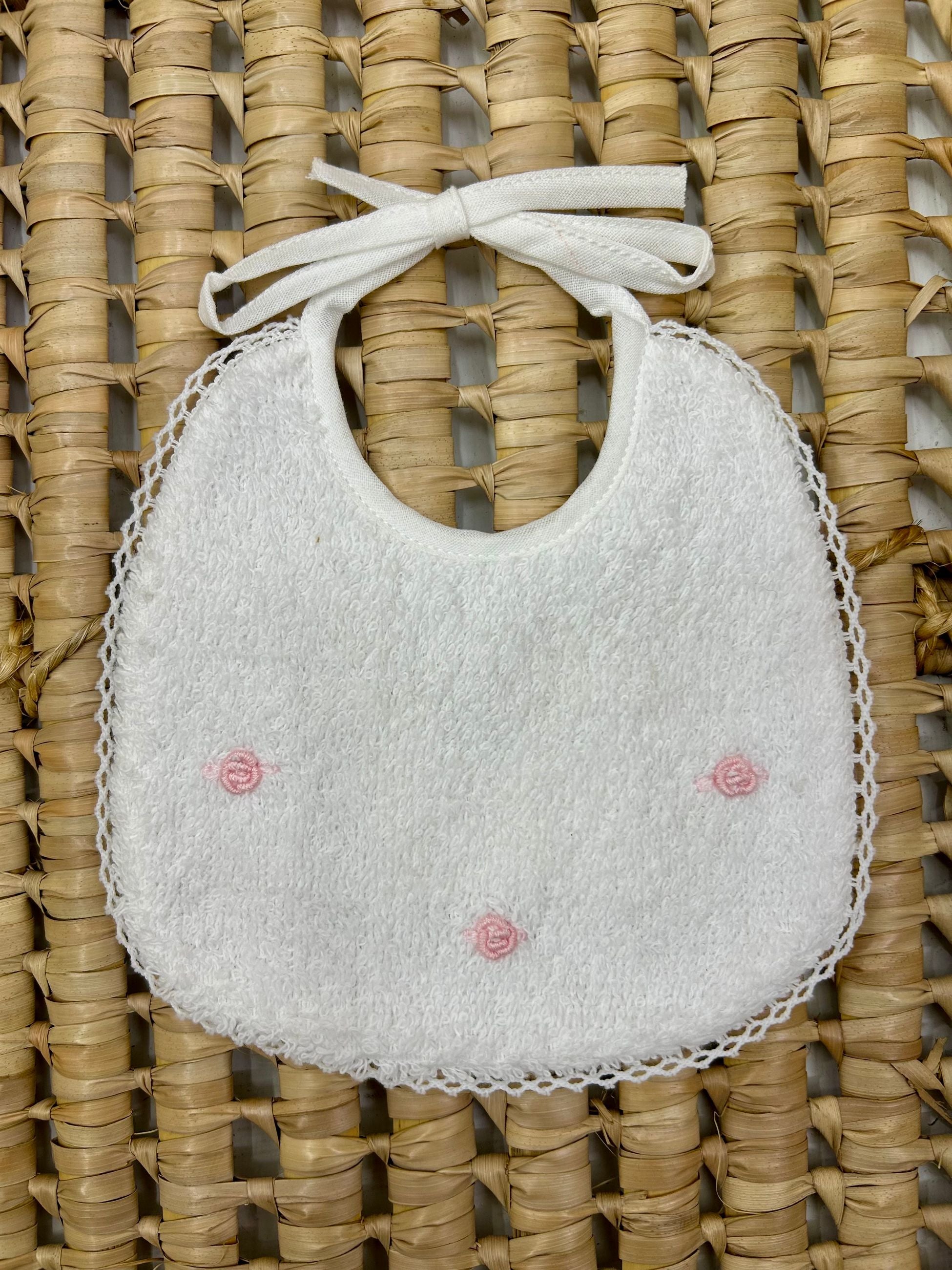 Bavetta neonata in spugna con roselline Artigian Baby