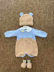 Pagliaccetto neonati teddy con cappellino e scarpine Marlù
