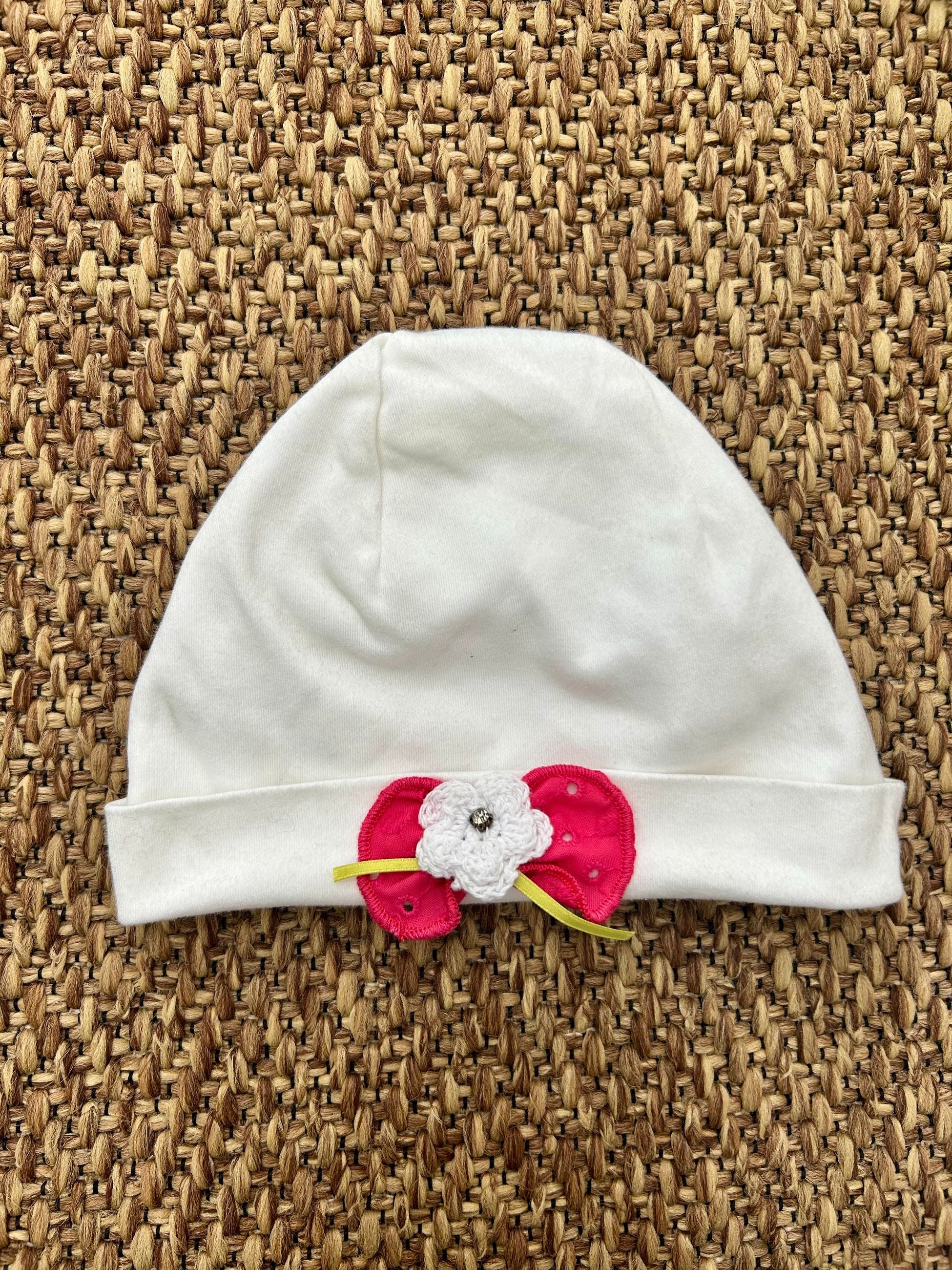 Cappellino neonati fiorellino Barcellino