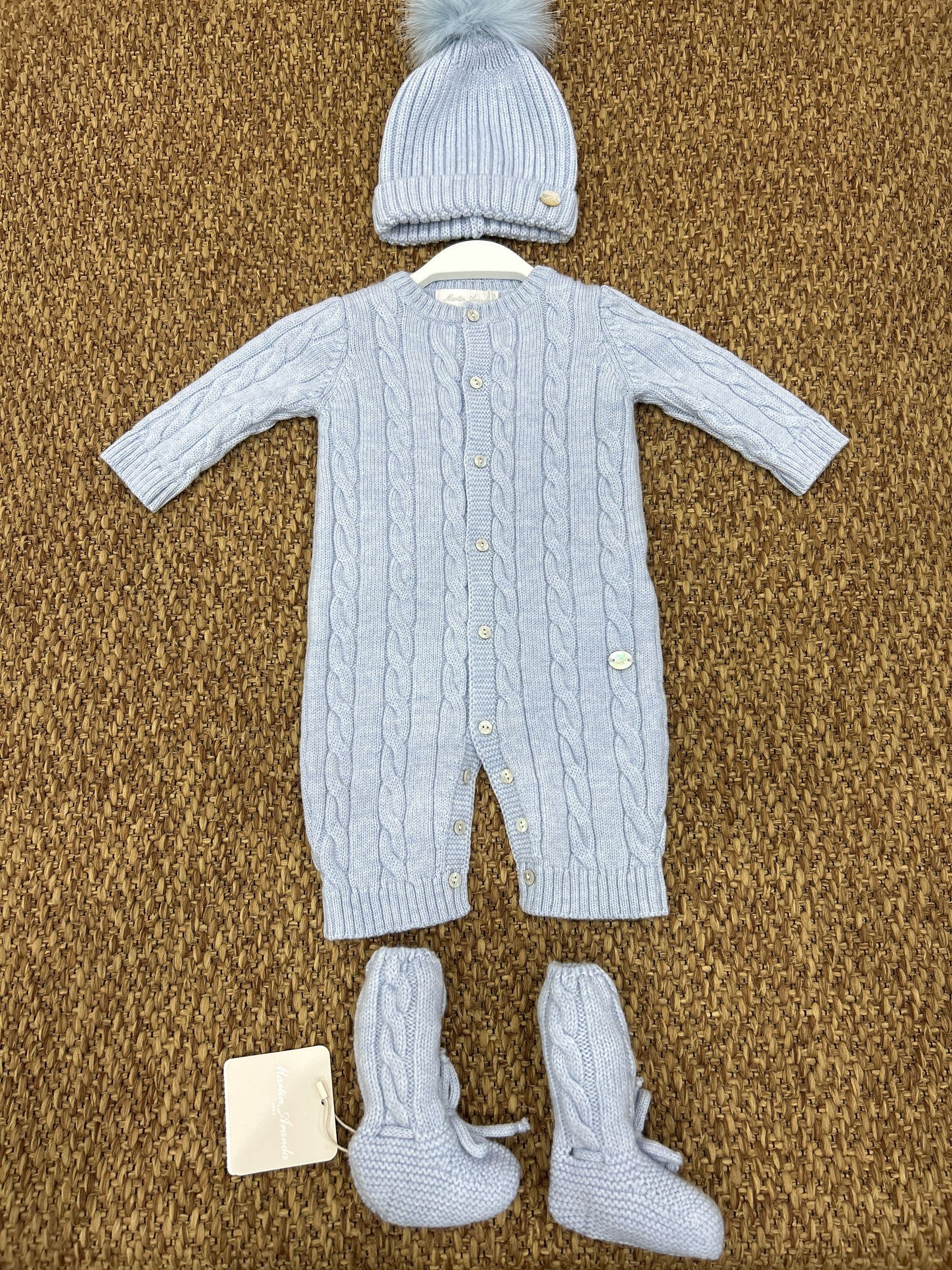 TUTINA CON SCARPINE E CAPPELLO