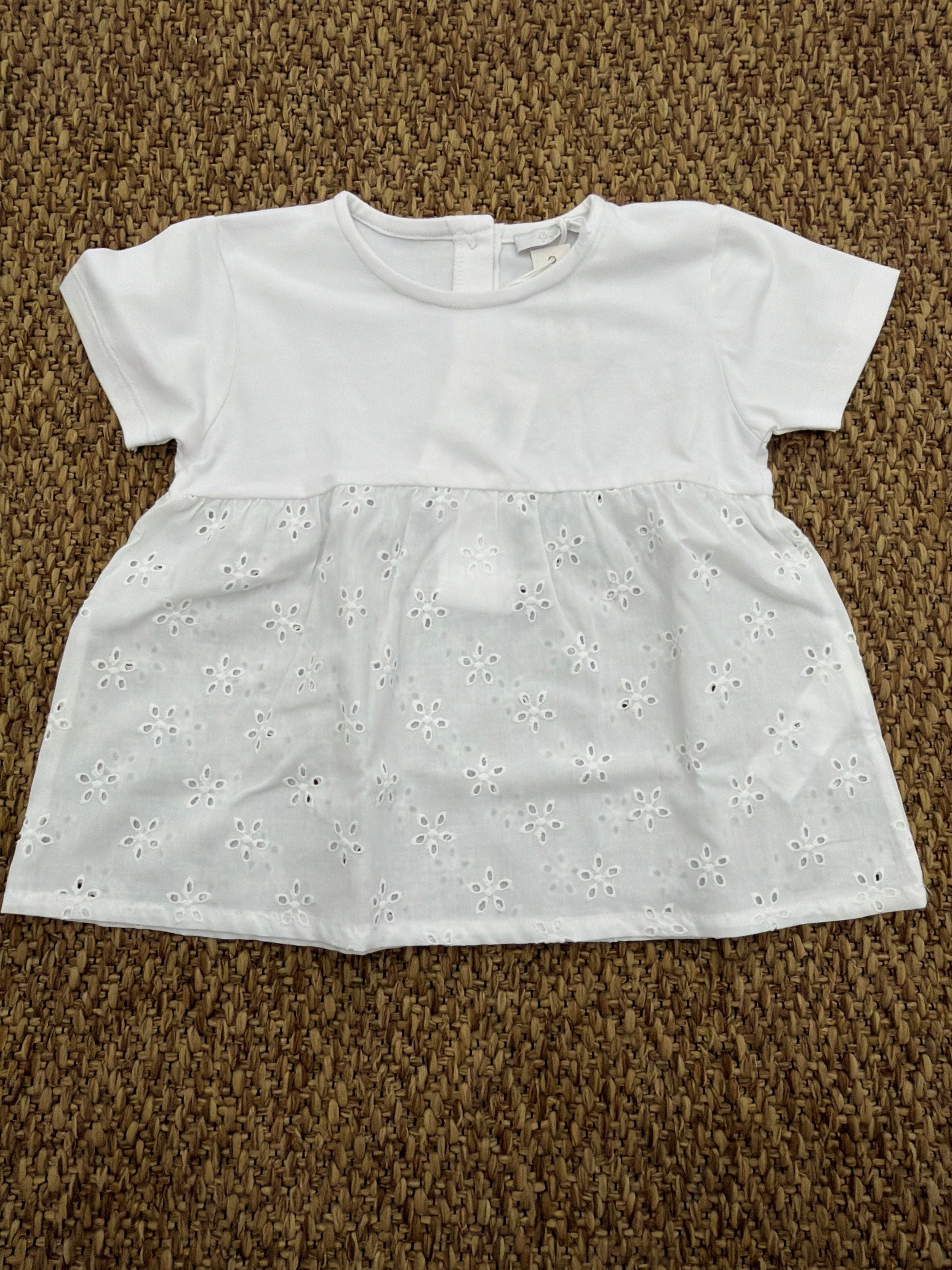 T-shirt bambina con ricamo San Gallo Cocodè