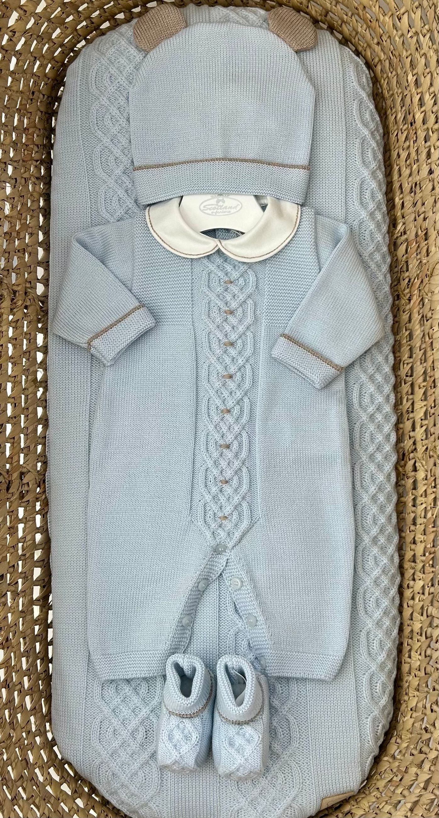 Completo nascita treccia con scarpine e cappello Marlù