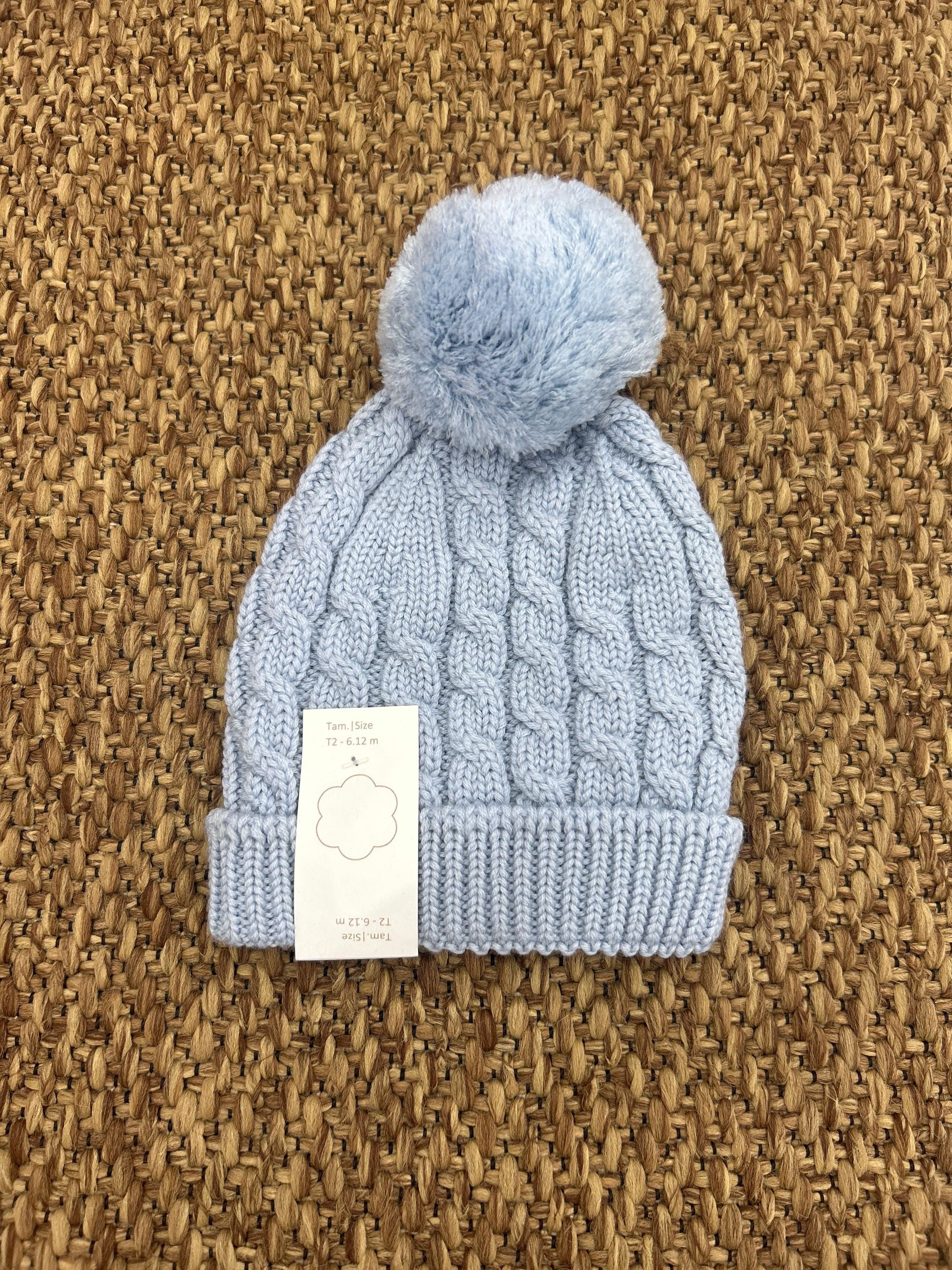 Cappellino di lana trecce pon pon Wedoble