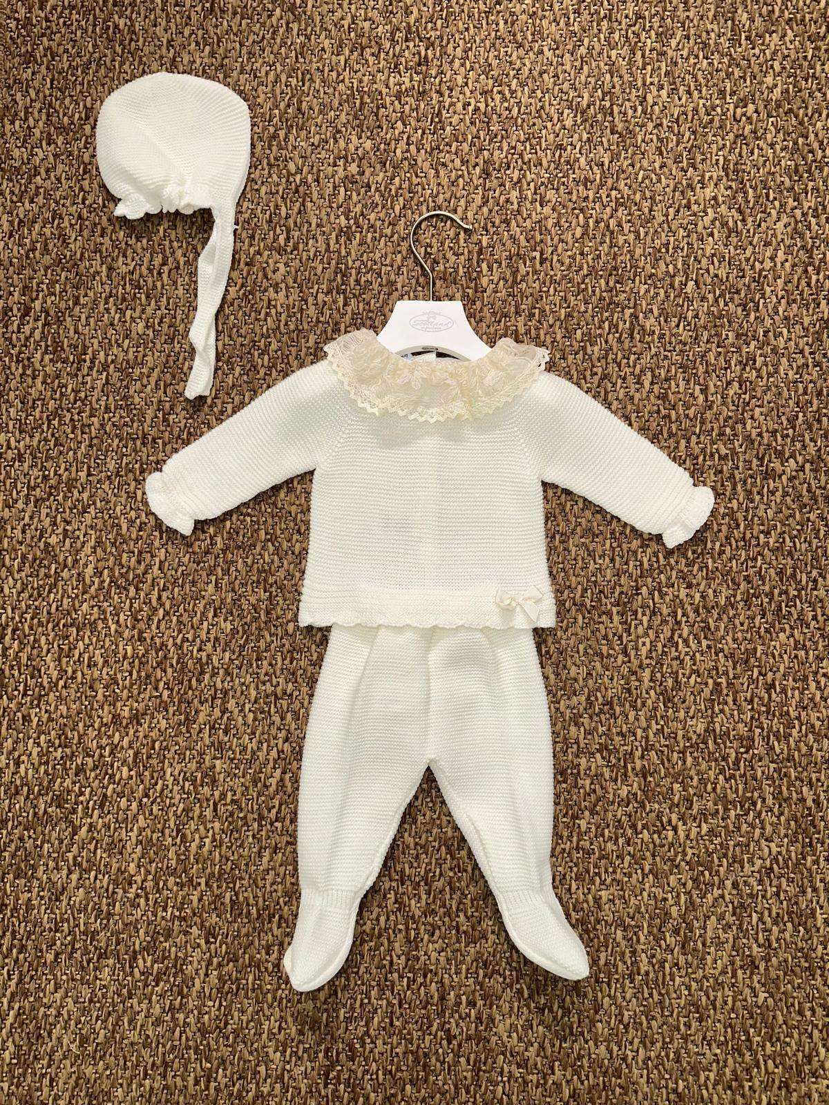 Completo neonata 2pz con collo in pizzo e cuffia Juliana