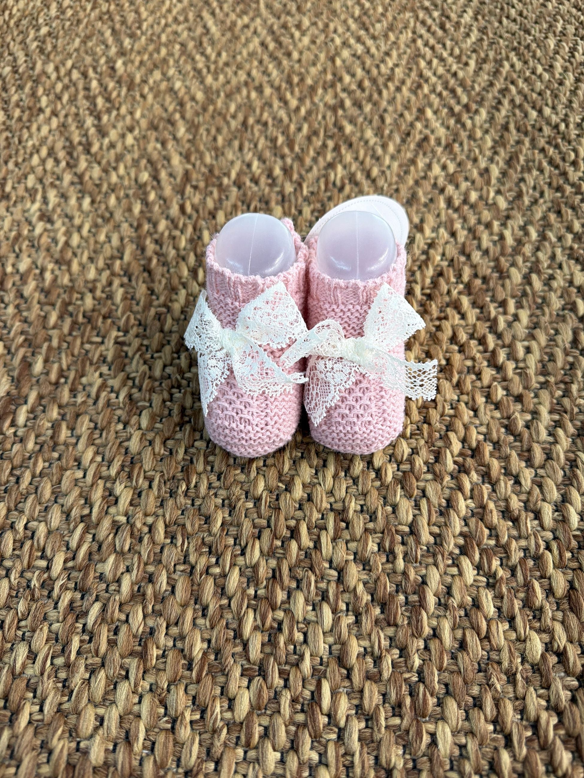 Babbucce neonata con fiocchetto in pizzo Juliana