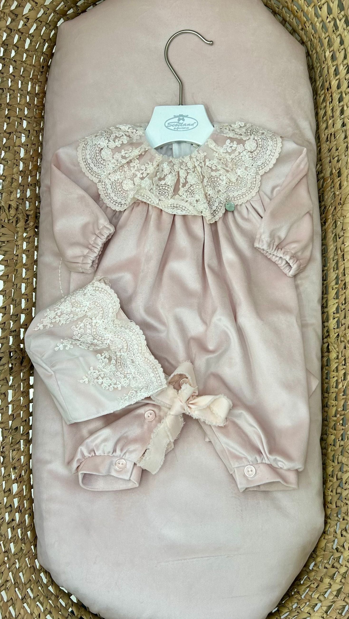 Tutina neonata con cuffia Marlù