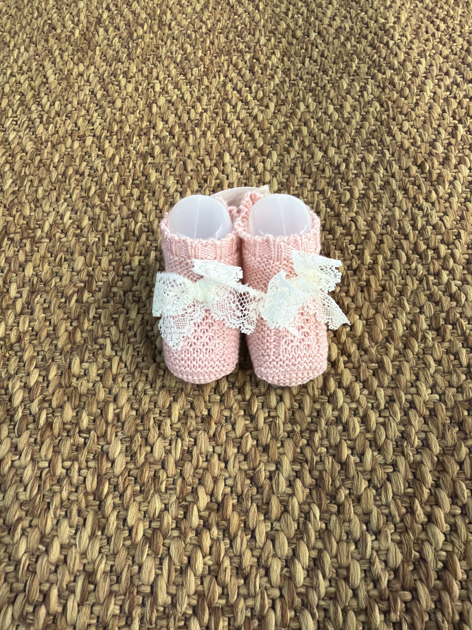 Babbucce neonata traforate con fiocchetto in pizzo Juliana