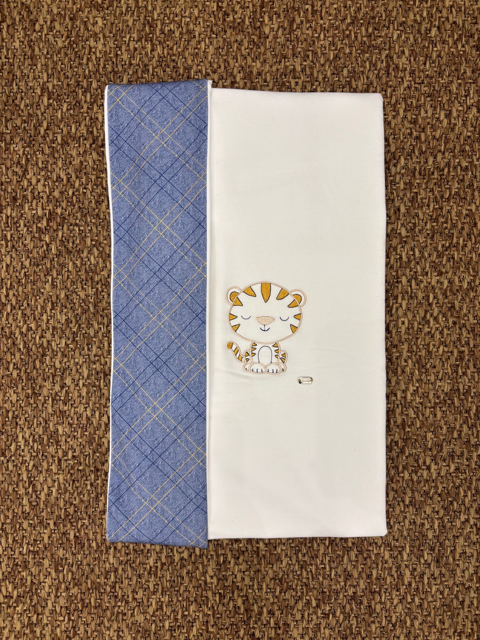 Copertina con tigrotto Ninnaoh