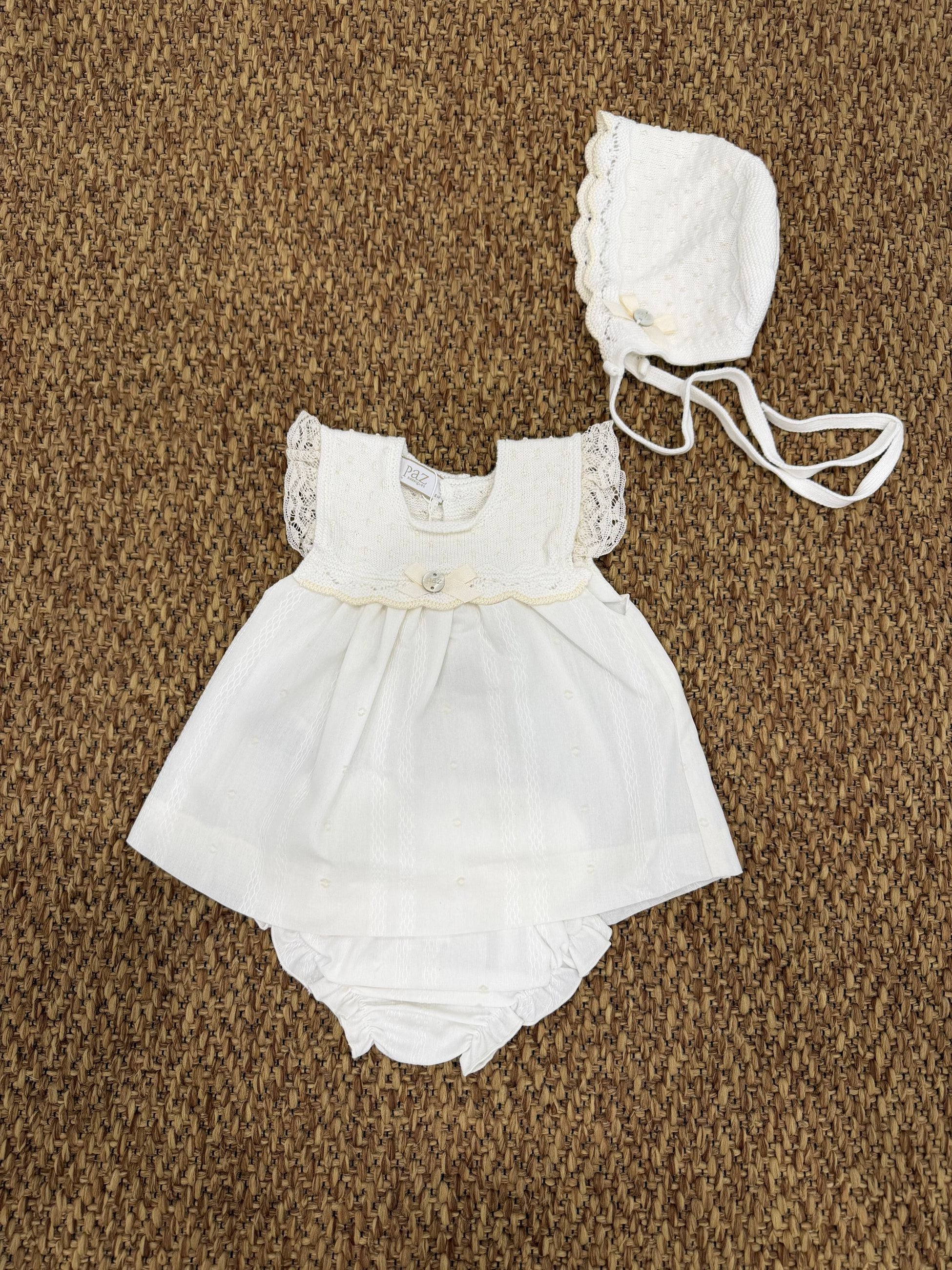 Completo neonata 2pz con cuffia e merletto Paz Rodriguez