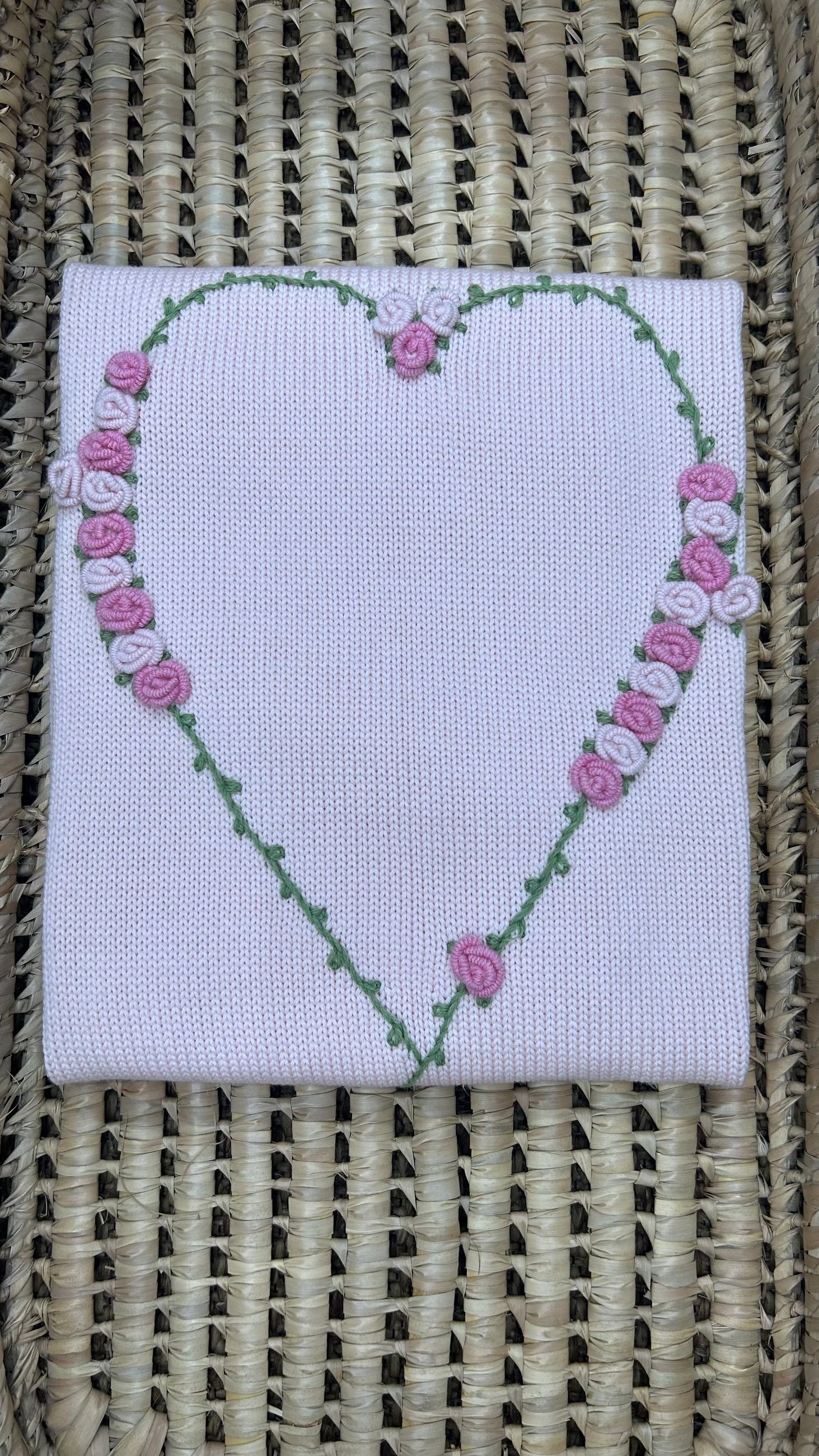 Set nascita neonata cuore con roselline Bebè di Almy