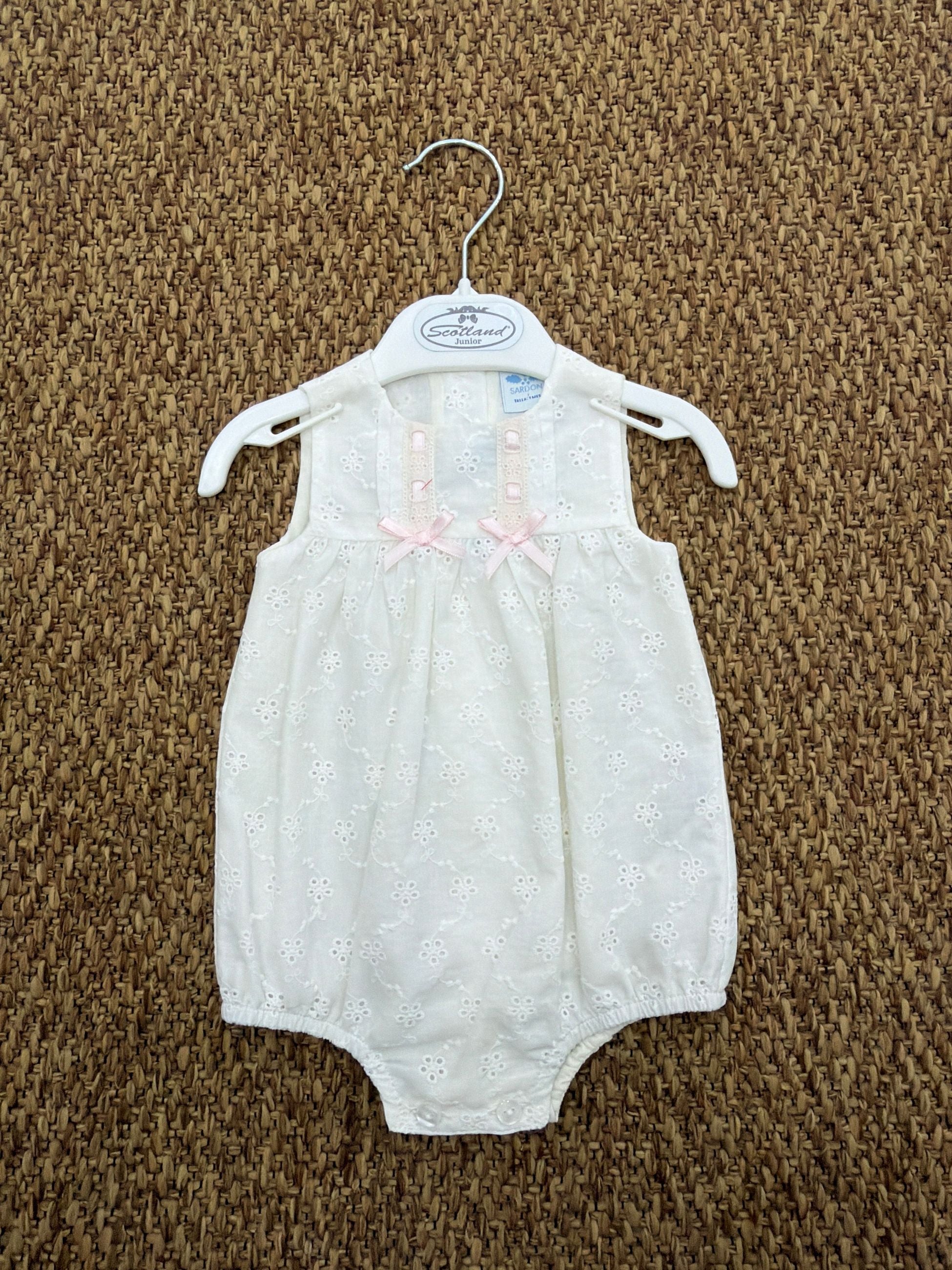 Pagliaccetto bimba con fiocchetto Sardon