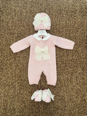Tutina neonata fiocco con cappellino e scarpine Bebè di Almy